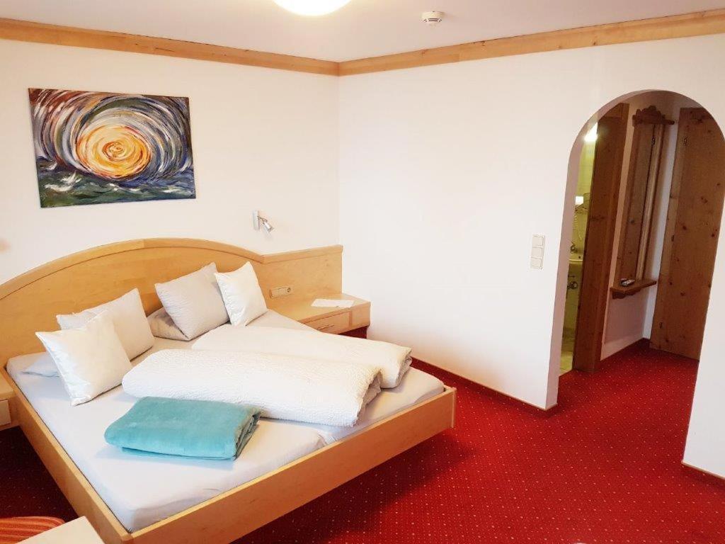 Gaestehaus Dorfbaeckerei 턱스 외부 사진